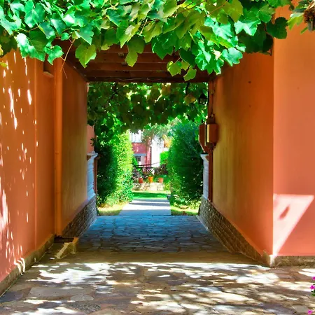 Hotell Kyprianos Keri